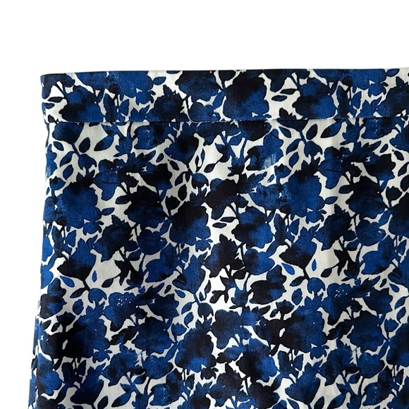 J CREW | NWOT NAVY BLUE & WHITE FLORAL COTTON STRETCH PENCIL SKIRT LINED SIZE 6 - Picture 3 of 10